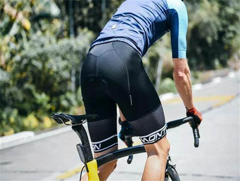 Cleaning and maintenance of cycling clothes