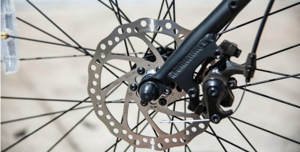 How to Adjust Hydraulic Disc Brakes On a Bike