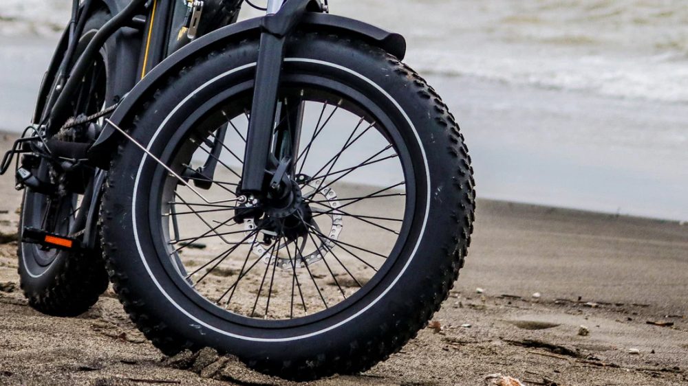 5 Tips for Fixing a Leaky E-Bike Tire - Blog - 1